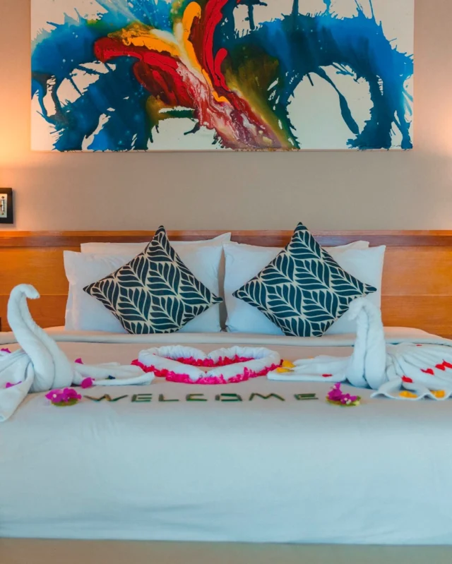 Plan your getaway with ease, right at your fingertips 
Book your stay conveniently via LINE, Website, or Phone.

Book direct to enjoy the best rates
and exclusive benefits just for you.
.
Book direct on our website — super easy!
✅ Best price guaranteed – Book directly with us
✅ More room options – Choose the room that fits your needs from a wide range of types.
✅ Easy support – Change your dates, check availability, or ask questions. We’re ready to help every day on Facebook from 9:00 AM to 9:00 PM.
✅ Enjoy 10% off food & non-alcoholic drinks when booking direct
Booking & Stay Date period: 1 Jan - 31 Dec 2026
.
👉Book via chat direct : https://lin.ee/dMVZtMv
Or Click Book Now : https://shorturl.at/zoWdS
____________________________
วางแผนการพักผ่อนของคุณได้ง่าย ๆ เพียงปลายนิ้ว 
จองห้องพักกับเราได้สะดวกผ่าน LINE / Website / Phone

จองตรง รับราคาที่ดีที่สุด
พร้อมสิทธิพิเศษเฉพาะคุณ
.
จองตรงผ่านเว็บไซต์ของเรา — ง่ายสุดๆ!
✅ การันตีราคาดีที่สุด เมื่อจองตรงกับเรา
✅ ตัวเลือกห้องพักมากกว่า เลือกห้องที่ตรงกับความต้องการได้หลากหลาย
✅ บริการช่วยเหลือสะดวก เปลี่ยนวันเข้าพัก ตรวจสอบห้องว่าง หรือสอบถามข้อมูลต่างๆ เราพร้อมดูแลทุกวันผ่าน Facebook ตั้งแต่เวลา 09:00–21:00 น.
✅ รับส่วนลด 10% สำหรับอาหารและเครื่องดื่มไม่มีแอลกอฮอล์ เมื่อจองตรง
ระยะเวลาการจองและการเข้าพัก: 1 มกราคม – 31 ธันวาคม 2026
.
👉 จองผ่านแชตโดยตรง: https://lin.ee/dMVZtMv
หรือคลิกจองเลย: https://shorturl.at/zoWdS
____________________________
For more information:
Inbox : m.me/PinnacleKohTaoDiveResort
Line : https://lin.ee/dMVZtMv
Website : https://kohtao.pinnaclehotels.com
Phone : 077 456 404
pktreservation1@gmail.com
Location : Koh Tao, Surat Thani
Google map : https://maps.app.goo.gl/vV4LWqGp9NjRjXuK8

*** Terms and conditions apply***

#EarlyBierd #EarlyBierdPromotion #KohTao #FreeSnorkelingRental #BookDirect #PinnacleKohTao #IslandAdventure #SnorkelingThaila #Snorkelingfree #PinnacleKohTao #PinnacleKohTaoResort #KohTaoResort #kohtao #KohtaoAdventures #โรงแรมติดทะเล #ที่พักติดทะเล #รถรับส่งเกาะเต่า #เที่ยวเกาะเต่า #รีสอร์ทเกาะเต่า #ท่าเรือแม่หาด #หาดทรายรี #เกาะเต่า #โรงแรมเกาะเต่า #จองตรงคุ้มกว่า #ทะเลเกาะเต่า