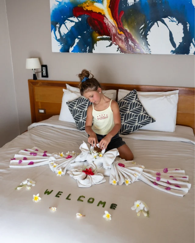 Little moments, big memories 💫 
A warm welcome, joyful stays, and
happiness for the whole family.
.
Book direct on our website — super easy!
✅ Best price guaranteed – Book directly with us
✅ More room options – Choose the room that fits your needs from a wide range of types.
✅ Easy support – Change your dates, check availability, or ask questions. We’re ready to help every day on Facebook from 9:00 AM to 9:00 PM.
✅ Enjoy 10% off food & non-alcoholic drinks when booking direct
Booking & Stay Date period: 1 Jan - 31 Dec 2026
.
👉Book via chat direct : https://lin.ee/dMVZtMv
Or Click Book Now : https://shorturl.at/zoWdS
____________________________
ช่วงเวลาน้อย ๆ แต่ความทรงจำยิ่งใหญ่ 💫
การต้อนรับอันอบอุ่น การเข้าพักที่เต็มไปด้วยความสุข
และความสุขสำหรับทั้งครอบครัว
.
จองตรงผ่านเว็บไซต์ของเรา — ง่ายสุดๆ!
✅ การันตีราคาดีที่สุด เมื่อจองตรงกับเรา
✅ ตัวเลือกห้องพักมากกว่า เลือกห้องที่ตรงกับความต้องการได้หลากหลาย
✅ บริการช่วยเหลือสะดวก เปลี่ยนวันเข้าพัก ตรวจสอบห้องว่าง หรือสอบถามข้อมูลต่างๆ เราพร้อมดูแลทุกวันผ่าน Facebook ตั้งแต่เวลา 09:00–21:00 น.
✅ รับส่วนลด 10% สำหรับอาหารและเครื่องดื่มไม่มีแอลกอฮอล์ เมื่อจองตรง
ระยะเวลาการจองและการเข้าพัก: 1 มกราคม – 31 ธันวาคม 2026
.
👉 จองผ่านแชตโดยตรง: https://lin.ee/dMVZtMv
หรือคลิกจองเลย: https://shorturl.at/zoWdS
____________________________
For more information:
Inbox : m.me/PinnacleKohTaoDiveResort
Line : https://lin.ee/dMVZtMv
Website : https://kohtao.pinnaclehotels.com
Phone : 077 456 404
pktreservation1@gmail.com
Location : Koh Tao, Surat Thani
Google map : https://maps.app.goo.gl/vV4LWqGp9NjRjXuK8

*** Terms and conditions apply***

#EarlyBierd #EarlyBierdPromotion #KohTao #FreeSnorkelingRental #BookDirect #PinnacleKohTao #IslandAdventure #SnorkelingThaila #Snorkelingfree #PinnacleKohTao #PinnacleKohTaoResort #KohTaoResort #kohtao #KohtaoAdventures #โรงแรมติดทะเล #ที่พักติดทะเล #รถรับส่งเกาะเต่า #เที่ยวเกาะเต่า #รีสอร์ทเกาะเต่า #ท่าเรือแม่หาด #หาดทรายรี #เกาะเต่า #โรงแรมเกาะเต่า #จองตรงคุ้มกว่า #ทะเลเกาะเต่า